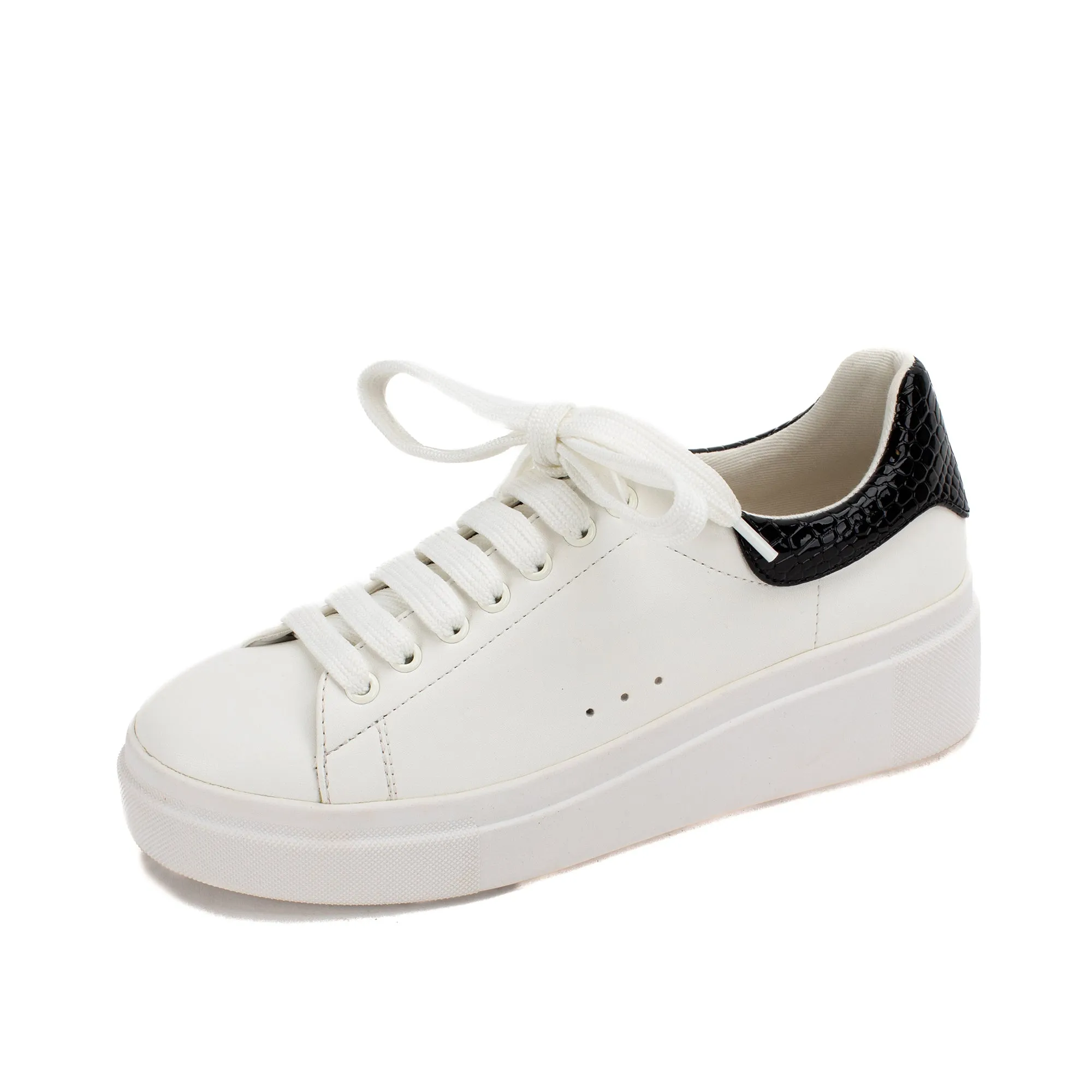 Evodia Lace Up Sneaker