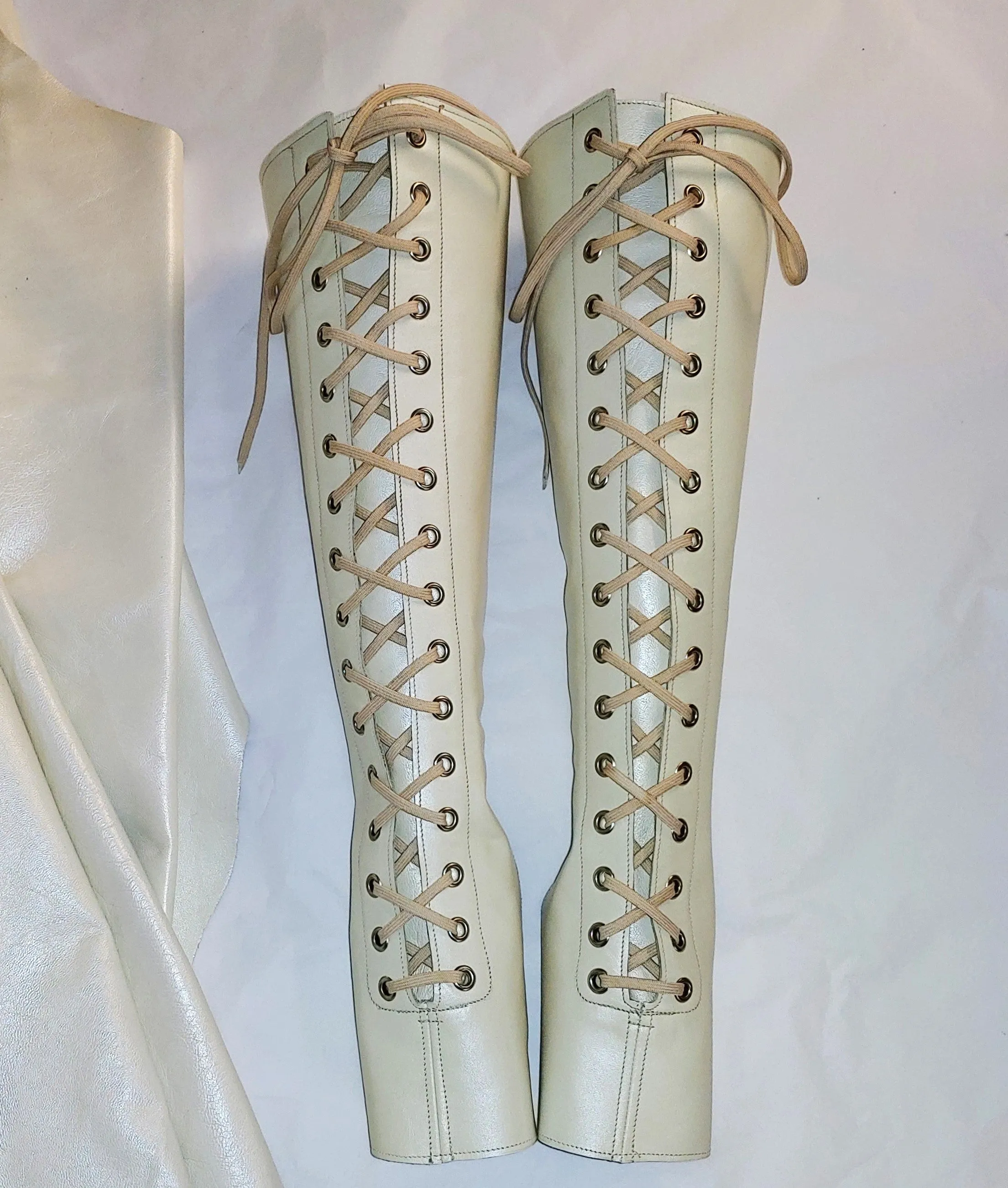 Pearl Cream Aerial boots w/ FRONT Lacing  ZIP