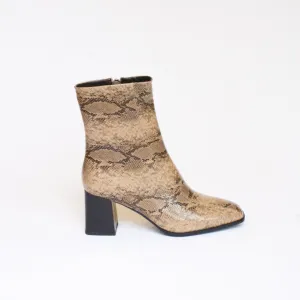 ROKA Boot, Snake